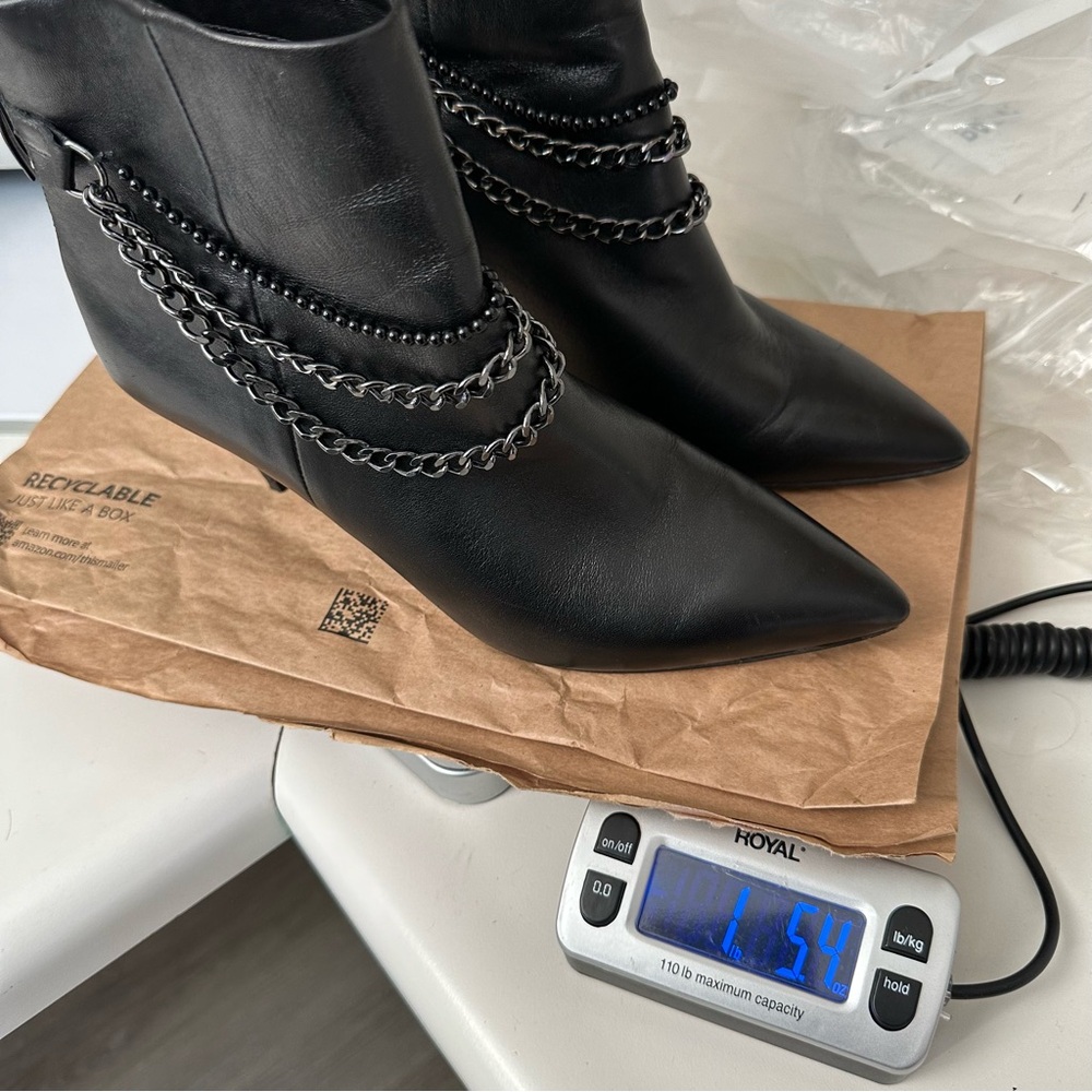 GILI G.I.L.I. Maxette Leather Ankle Boot Chain Detail BLACK 8M Spike Heel - Picture 11 of 11